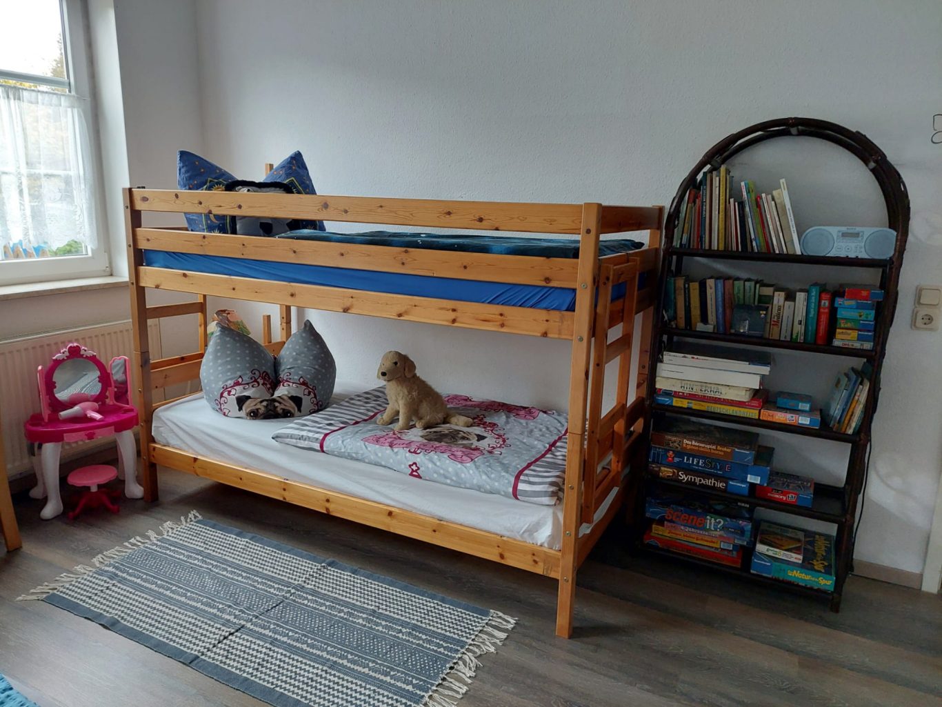 Kinderzimmer Hochbett 90x200 cm